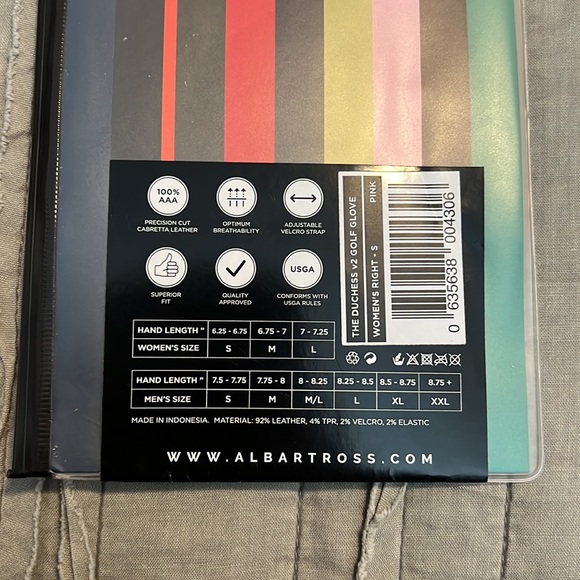 Royal Albartross London Women’s Pink Right Golf Glove - Picture 4 of 4